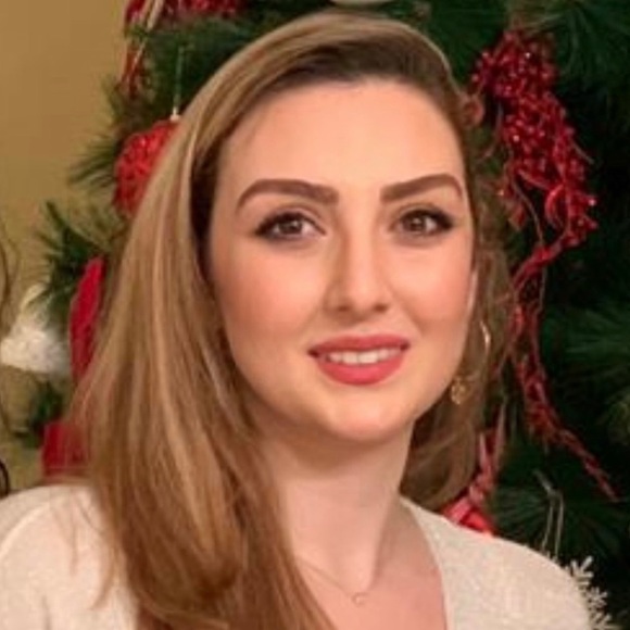 Meet your Posher, Suzy - Picture 1 of 1